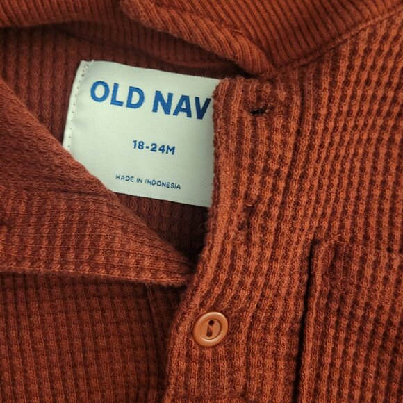 Toddler Old Navy Waffle Polo Shirt - Picture 2 of 3